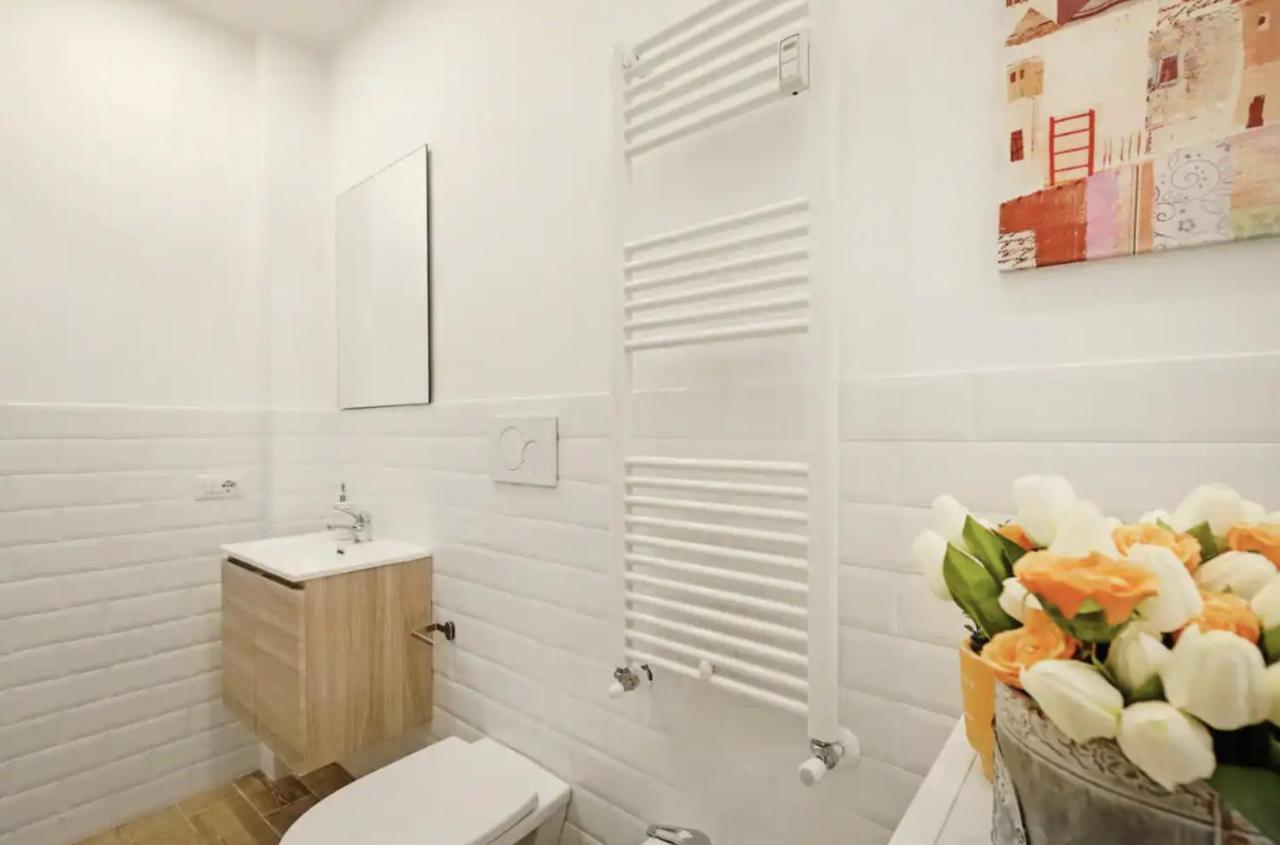Appartement New-big Honey Colosseum 4bdr + 2sofa Bed A/c